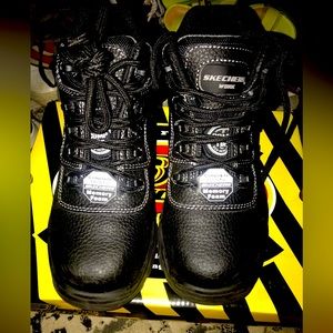 Skechers woman work boots